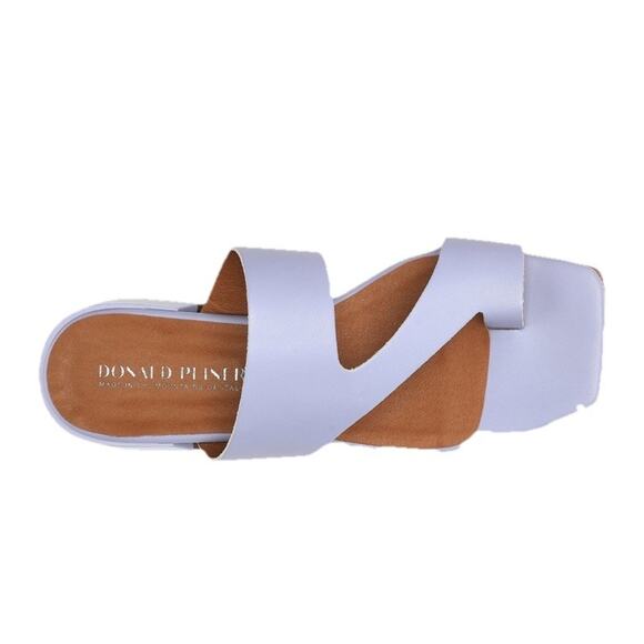 NEW!!! DONALD J. PLINER LAVENDAR LEATHER SANDALS size 40 - Picture 1 of 10